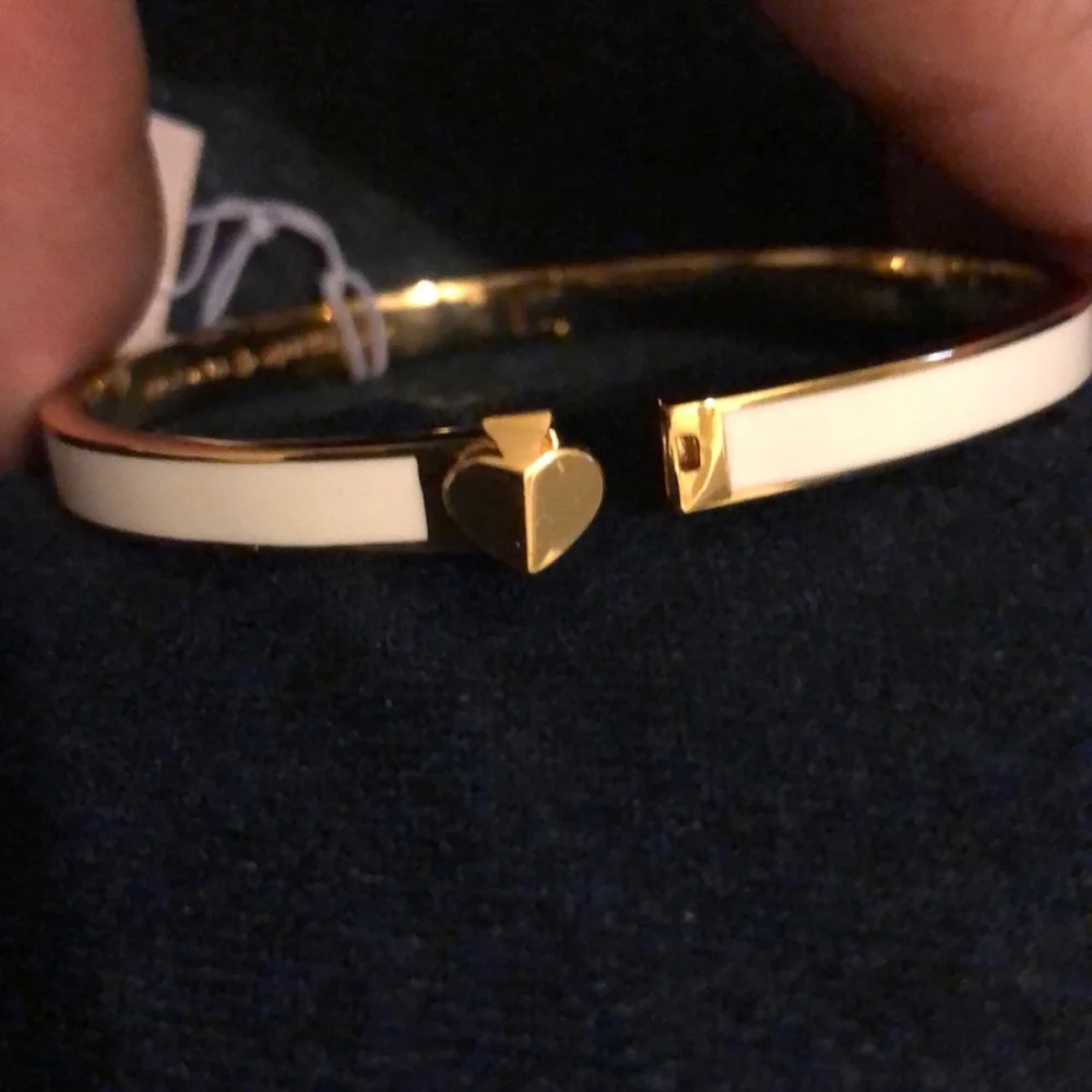 Kate Spade Heritage Spade Bangle Bracelet NWT